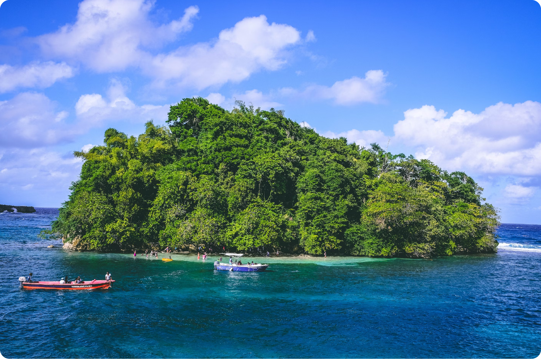 https://chasingfrontiers.com/wp-content/uploads/2024/12/port-antonio-03.png